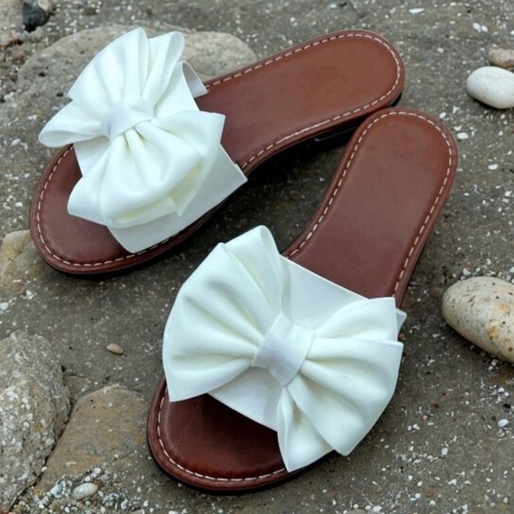 Women's Toe-Ring Slides, Casual Cross Straps Flat Sandals Sz:8 white/tan - Picture 2 of 3